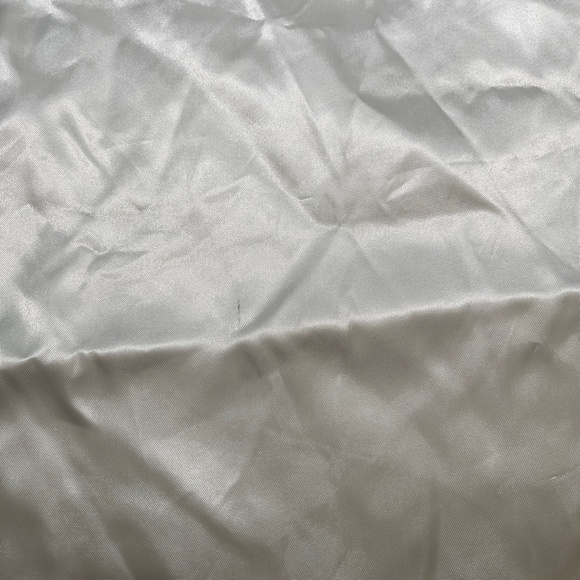 Authentic Roger Vivier Paris White Satin Dust Storage Gift Drawstring Bag Luxury - Picture 4 of 5